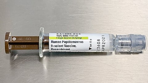 1 Single-dose 0.5-ml syringe of Human Papillomavirus (HPV) vaccine.