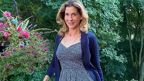 Image shows Monica Seles in blue dress battling with myasthenia gravis.