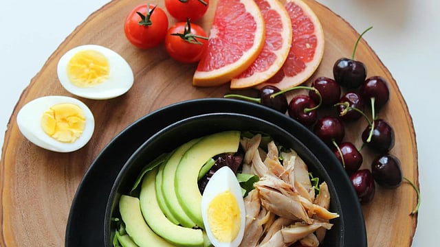 Mindful Eating: A Holistic Path to Sustainable Weight Loss