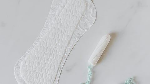 Image of a pad and a tampon.