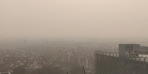 A smog covered Delhi skyline.