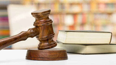 An image of a court gavel.