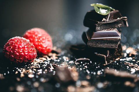 Dark chocolate chunks with fresh raspberries and mint