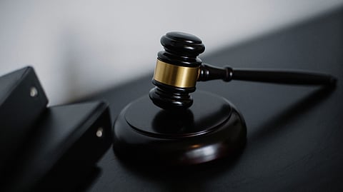 A court gavel.