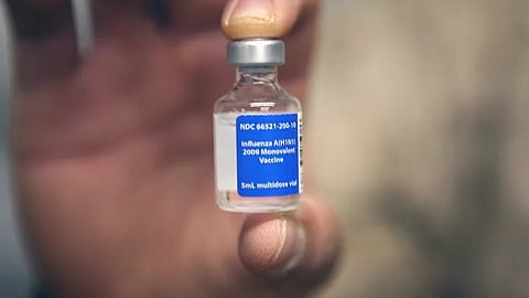 Vial consisting of Influenza vaccine.
