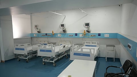 Beds in hospital general wards