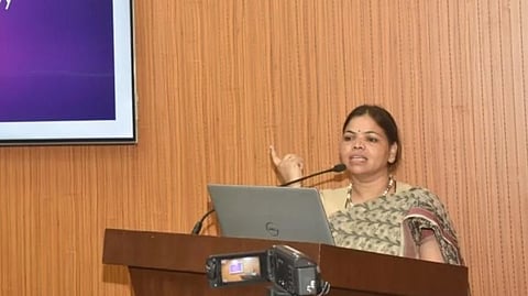 Dr. karuna nadkarni
