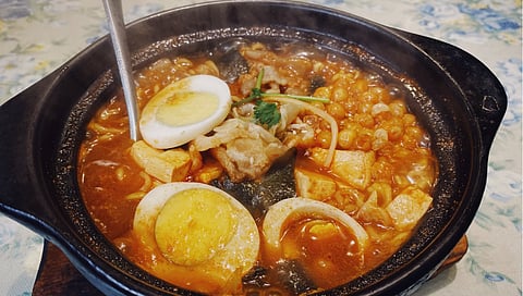 Indulge in egg curries at these 5 spots in Meerut