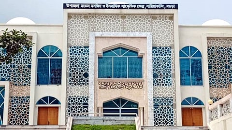 মডেল মসজিদ নিয়ে নানা বিতর্ক, নামাজ আদায়ে আসেন না মুসল্লিরা