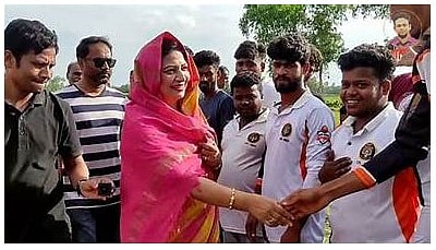 সিরাজগঞ্জ জেলার কামারখন্দ থেকে সাংসদ নির্বাচিত হয়েছিলেন এক সময়ের রবীন্দ্র সংগীত শিল্পী&nbsp;জান্নাত আরা হেনরী। ছবি- সংগৃহিত।&nbsp;