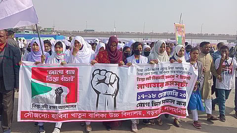 গতি পাচ্ছে আন্দোলন; রাতে তিস্তাপাড়ে ১১ স্পটে লাখো মশাল প্রজ্জ্বলন কর্মসূচি