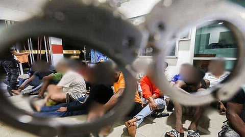 অবৈধ অভিবাসীদের বিরুদ্ধে অভিযানে মালয়েশিয়ায় ১১ বাংলাদেশিসহ ৭৫ জন আটক