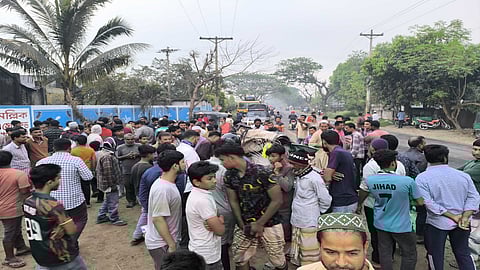 বাস ও সিএনজির সংঘর্ষে শিশুসহ নিহত ৫  