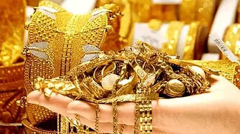 ২৪ ঘণ্টার ব্যবধানে স্বর্ণের দামে বড় লাফ
