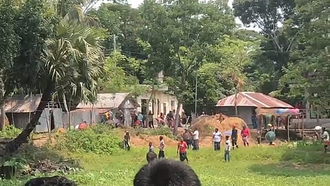 গোপালগঞ্জ দুই গ্রুপের সংঘর্ষে আহত ১০
