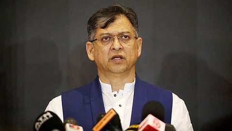 ভারতে বসে আ. লীগের লকডাউন ঘোষণা পাগলের প্রলাপ: সালাহউদ্দিন আহমদ
