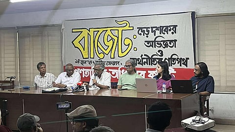 বাজেটে যেসব ত্রুটি রয়েছে, তা সংশোধন করা হোক : আনু মুহাম্মদ
