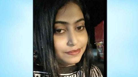 নারীর অর্ধগলিত মরদেহ উদ্ধার, কথিত স্বামীর খোঁজে পুলিশ