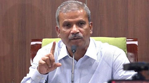 আহতদের প্রয়োজনে বিদেশে পাঠানো হবে: আসিফ নজরুল