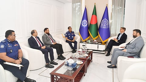 আইজিপির সাথে জাতিসংঘের মানবাধিকার পরিষদের স্পেশাল র‍্যাপোর্টিয়ারের সাক্ষাৎ