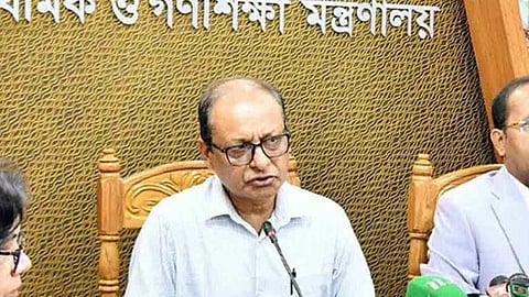 বিভেদ ছেড়ে ঐক্যবদ্ধ হওয়ার আহ্বান গণশিক্ষা উপদেষ্টার