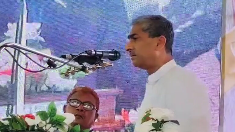 রাজনীতি সেবার জন্য, ইনকামের জন্য নয়: এ্যানি