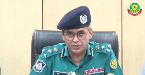 রাজধানীতে আ. লীগ নেতাকর্মীরা সাবেক নেতা ও আত্মীয়স্বজনের ফাঁকা ফ্ল্যাটে অবস্থান করে: ডিএমপি