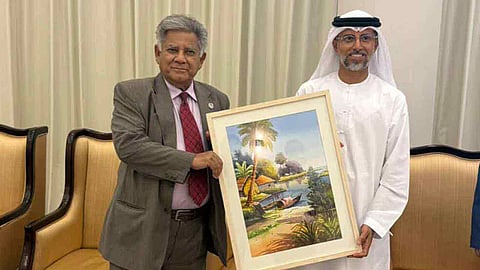 আরব আমিরাতের জ্বালানি ও অবকাঠামো মন্ত্রীর সঙ্গে নৌপরিবহন উপদেষ্টার বৈঠক
