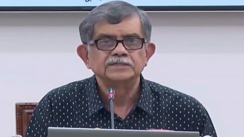 শিক্ষা মন্ত্রণালয়ের দুর্নীতি-অনিয়মের শ্বেতপত্র প্রকাশের কাজ চলছে: শিক্ষা উপদেষ্টা