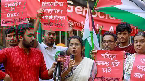 শহিদুল আলমের মুক্তির জন্য আমাদের সোচ্চার হতে হবে: তাসলিমা আখতার
