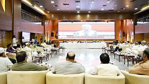 কথার কথা নয়, ফেব্রুয়ারিতেই নির্বাচন: প্রধান উপদেষ্টা
