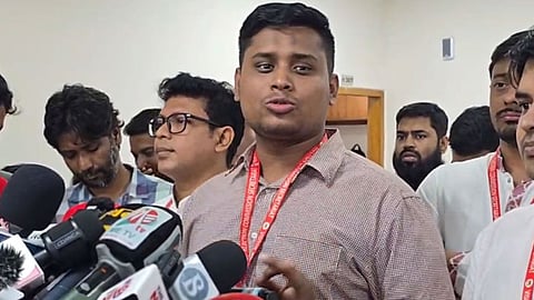 শাপলা ছাড়া চাপিয়ে দেয়া মার্কা মানবে না এনসিপি: হাসনাত
