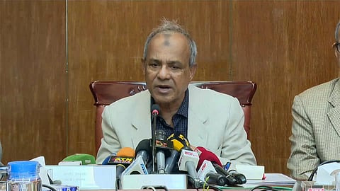 বিমানবন্দর থেকে অস্ত্র চুরির বিষয়টি এখনও নিশ্চিত নয়: স্বরাষ্ট্র উপদেষ্টা