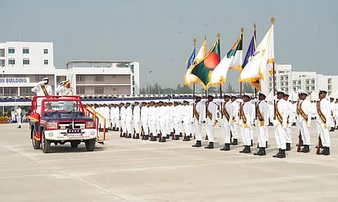প্রযুক্তিনির্ভর ত্রিমাত্রিক নৌবাহিনী গঠনে নিবেদিত প্রাণ হওয়ার আহ্বান