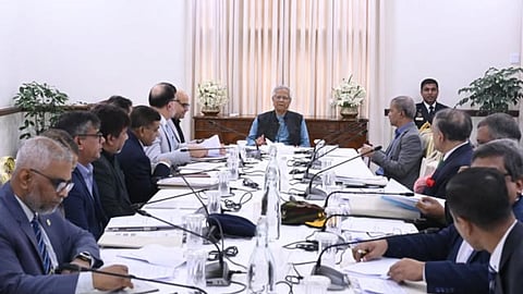 নির্বাচন সামনে রেখে সাইবার নিরাপত্তা জোরদারের নির্দেশ প্রধান উপদেষ্টার