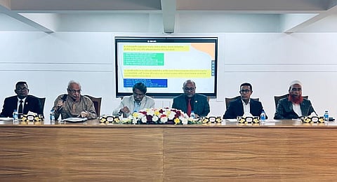 সরকারের ফ্যাসিস্ট হয়ে ওঠার পথ বন্ধ করতেই গণভোট : আলী রীয়াজ