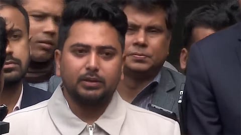 সরকার বিশেষ দলের প্রতি ঝুঁকে যাওয়ায় নির্বাচন প্রভাবিত হতে পারে: নাহিদ ইসলাম