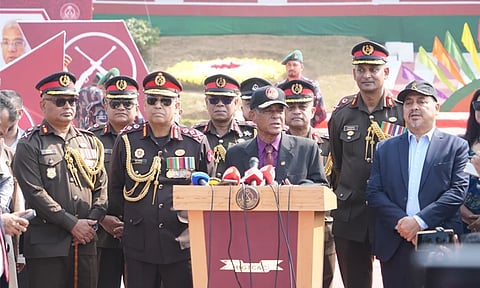 মানসম্মত কার্যক্রমের মাধ্যমে ঐতিহ্য ধরে রাখতে বিজিবি নবীন সৈনিকদের প্রতি স্বরাষ্ট্র উপদেষ্টার আহ্বান