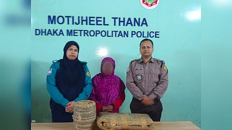 ৭ কেজি গাঁজাসহ এক নারী মাদক কারবারি গ্রেফতার