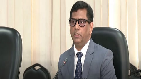 ‘মব’ শব্দ ব্যবহারের আগে সংযত হওয়া উচিত: চিফ প্রসিকিউটর  
