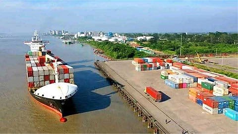 চলতি অর্থবছরে মোংলা বন্দরে সাড়ে ৭০ লাখ মেট্রিক টন পণ্য আমদানি-রফতানি