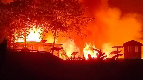 উখিয়ার রোহিঙ্গা ক্যাম্পে ভয়াবহ অগ্নিকাণ্ড
