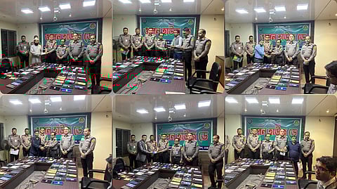 হারিয়ে যাওয়া ১০৫টি মোবাইল ফোন উদ্ধার করে প্রকৃত মালিকদের বুঝিয়ে দিলো পল্টন থানা পুলিশ