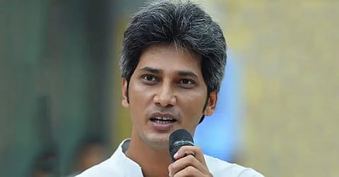 জুলাই শহীদ-দেশবাসীর আকাঙ্ক্ষা পূরণ করতে হবে: জোনায়েদ সাকি
