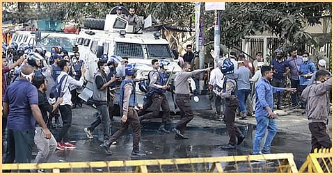 প্রধান উপদেষ্টার বাসভবনের সামনে দফায় দফায় সংঘর্ষ, ডিসি মাসুদসহ আহত কয়েকজন