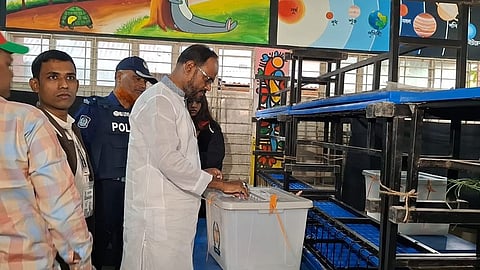 টাঙ্গাইল জেলার আটটি আসনে ভোট গ্রহণ চলছে