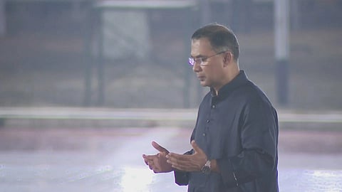 ইতিহাসে প্রথমবারের মতো শহীদ মিনারে ভাষা শহীদদের রুহের মাগফিরাত কামনায় দোয়া প্রধানমন্ত্রীর