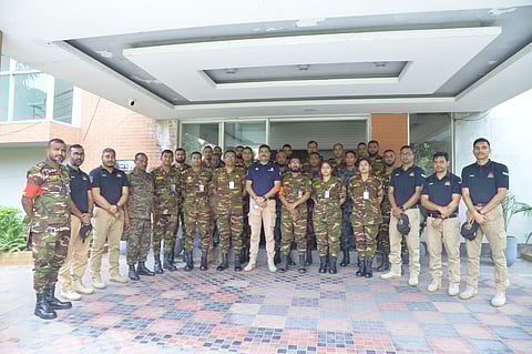 বোম্ব ডিসপোজাল ইউনিট পরিদর্শন করলো সেনাবাহিনীর প্রশিক্ষণ দল