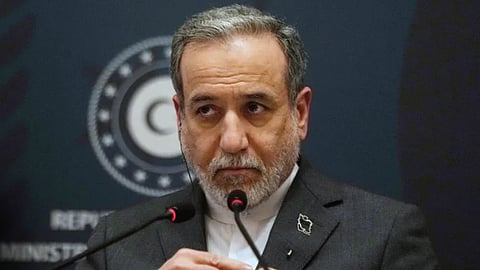 বিশ্বকে কড়া হুঁশিয়ারি দিলেন ইরানের পররাষ্ট্রমন্ত্রী