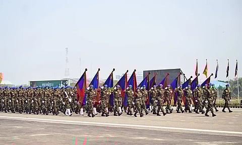 স্বাধীনতা দিবস প্যারেড: রাষ্ট্রপতির অভিবাদন গ্রহণ, প্রধানমন্ত্রীর কুচকাওয়াজ পরিদর্শন
